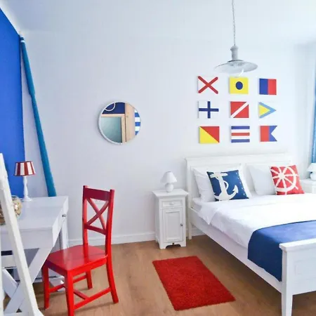 Nautical Old Town بيت ضيافة