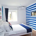 بيت ضيافة Nautical Old Town 4*