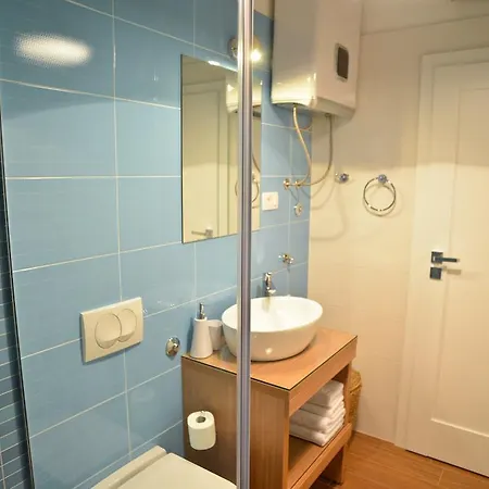 Nautical Old Town بيت ضيافة زادار